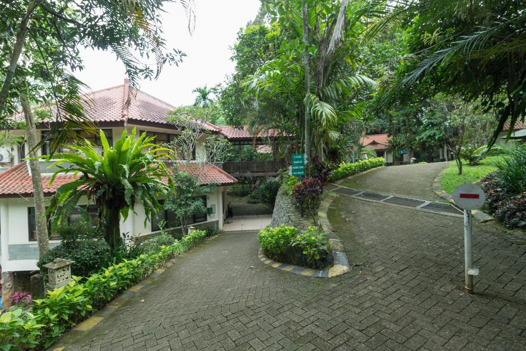 Reddoorz @ Cimahpar Wisma tamu 3*
