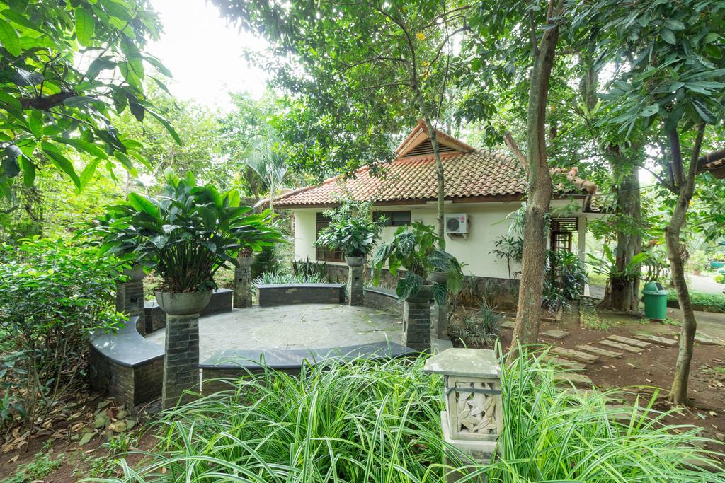 Reddoorz @ Cimahpar Wisma tamu 3*